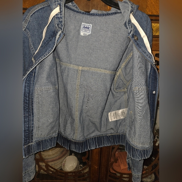 Lee Classic Blue Hooded Denim Jacket - Picture 5 of 6